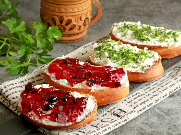 Фото блюда: Бутерброды с чесноком и творогом