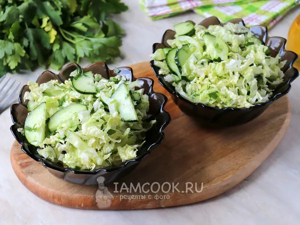 Фото блюда: Салат из огурцов, перца и пекинской капусты