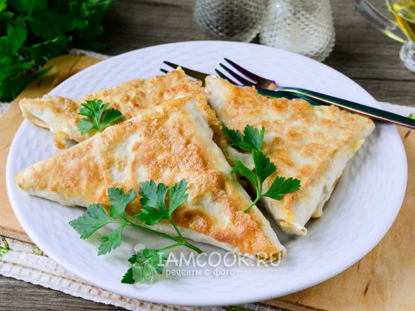 Фото блюда: Треугольники из лаваша с курицей