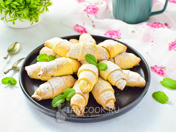 Фото блюда: Рогалики с орехами и медом