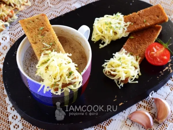 Фото блюда: Чесночные гренки из черного хлеба