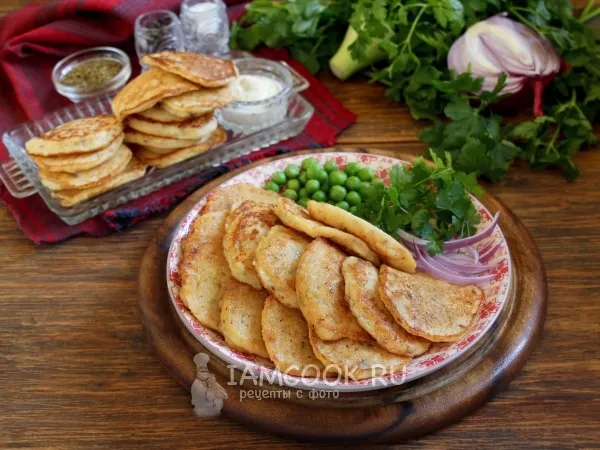 Фото блюда: Луковые оладьи с паприкой и зирой