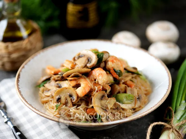 Фото блюда: Фунчоза с креветками и грибами