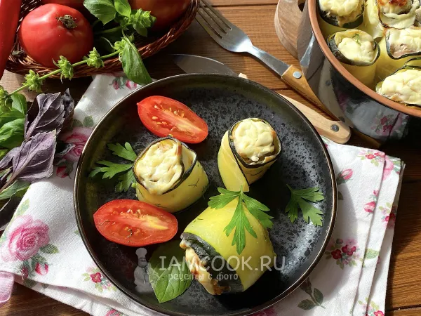 Фото блюда: Рулетики из кабачков с фаршем в духовке