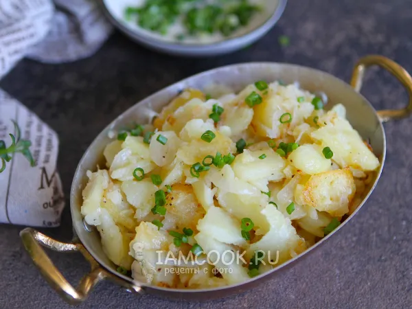 Фото блюда: Жареная картошка с луком в мультиварке