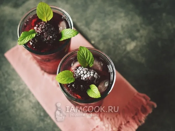 Фото блюда: Ежевичный коктейль с шампанским