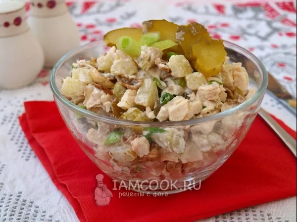 Фото блюда: Салат с курицей, шампиньонами и огурцами