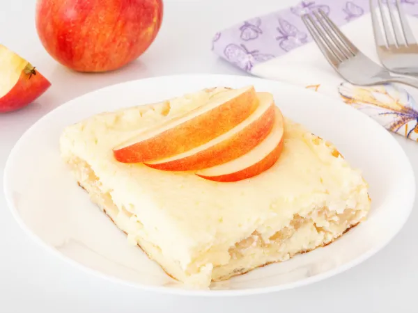 Фото блюда: Творожная запеканка с яблоками без манки и муки