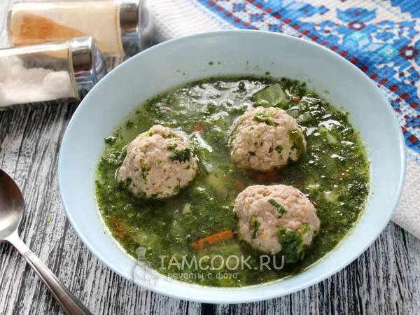 Фото блюда: Зеленые щи из крапивы с фрикадельками