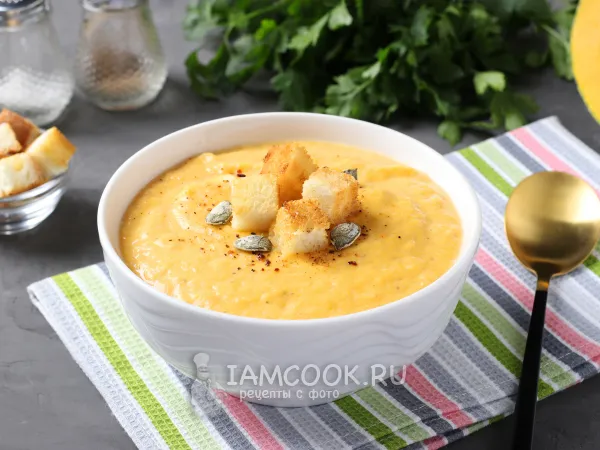 Фото блюда: Тыквенный суп-пюре с курицей и сыром