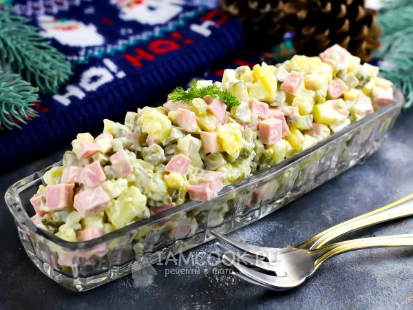 Фото блюда: Оливье с «Докторской» колбасой