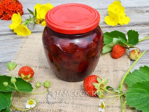 Фото блюда: Варенье из клубники с цельными ягодами на зиму
