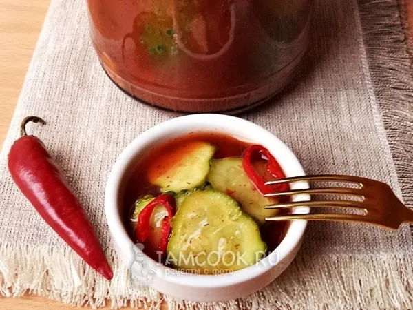 Фото блюда: Огурцы с кетчупом и перцем чили