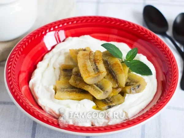 Фото блюда: Десерт из творога с жареными бананами