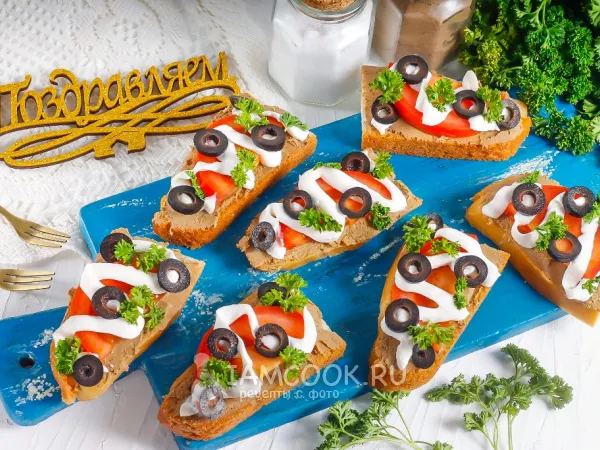 Фото блюда: Бутерброды с печеночным паштетом на праздничный стол
