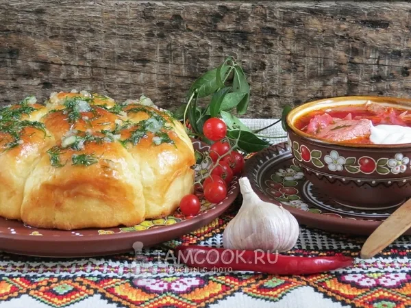 Фото блюда: Украинский борщ с пампушками