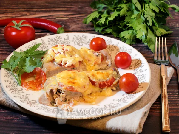 Фото блюда: Филе кеты в кисло-сладком соусе под сырной корочкой