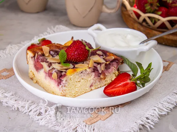 Фото блюда: Творожная ПП запеканка с клубникой