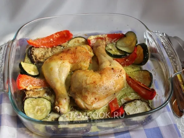 Фото блюда: Куриные окорочка, запеченные с овощами
