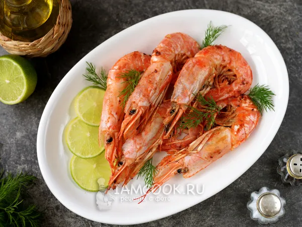 Фото блюда: Жареные лангустины на сливочном масле с чесноком на сковороде