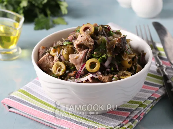 Фото блюда: Салат с морской капустой и тунцом