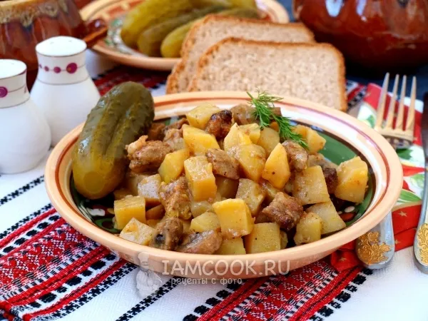 Фото блюда: Жаркое из свинины в горшочках