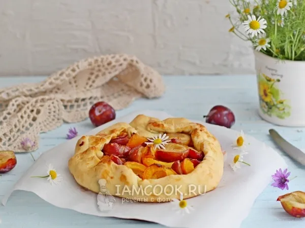 Фото блюда: Галета с абрикосами и сливой