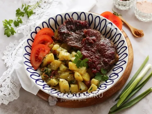 Фото блюда: Отбивные из говядины с картошкой в духовке