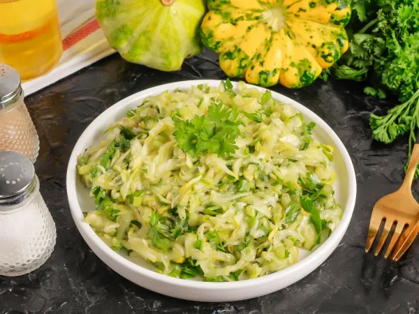 Фото блюда: Салат из свежих патиссонов