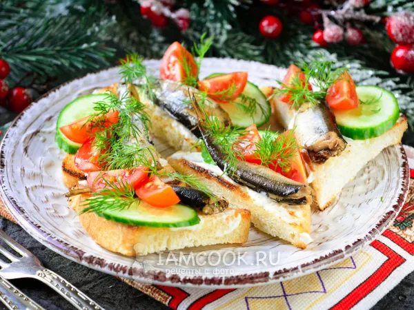 Фото блюда: Бутерброды со шпротами огурцом и помидором