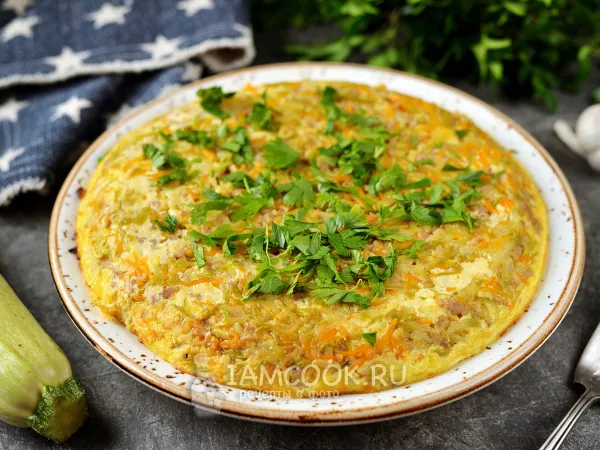 Фото блюда: Запеканка из кабачков с фаршем на сковороде