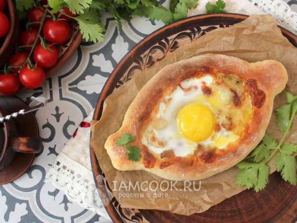 Фото блюда: Хачапури по-аджарски чкмерули