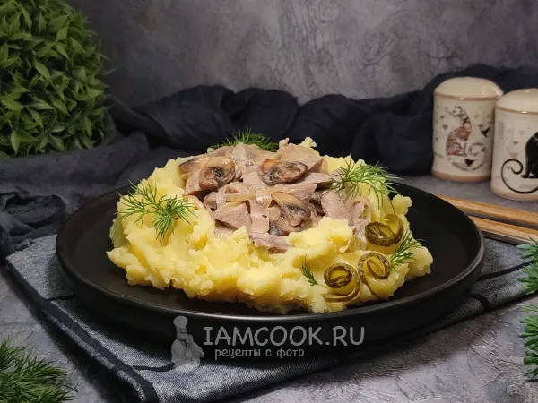 Фото блюда: Бефстроганов из языка