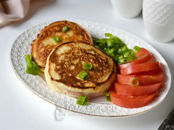 Фото блюда: Колбаса в тесте на кефире на сковороде