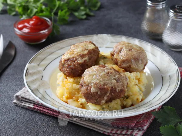 Фото блюда: Котлеты из индейки с сыром в духовке
