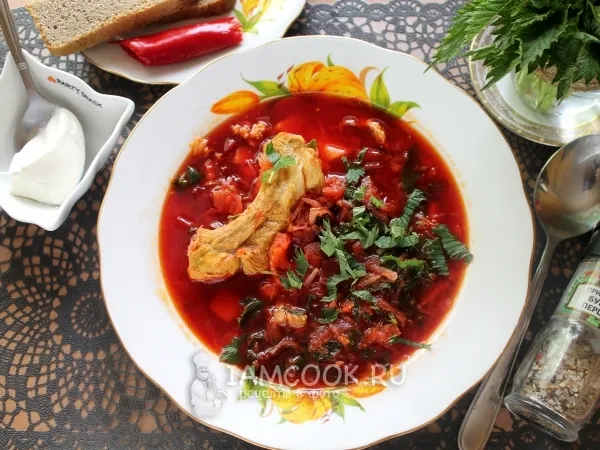 Фото блюда: Борщ с крапивой и красной фасолью