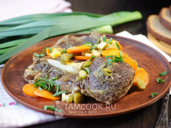 Фото блюда: Тушеная говядина куском в мультиварке