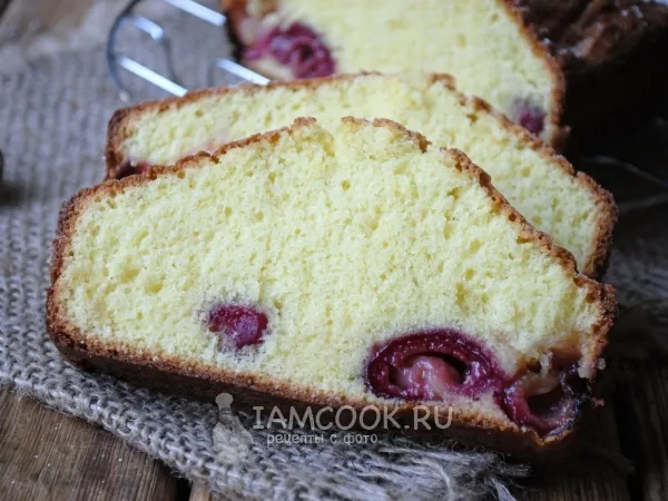 Фото блюда: Заливной пирог с черешней