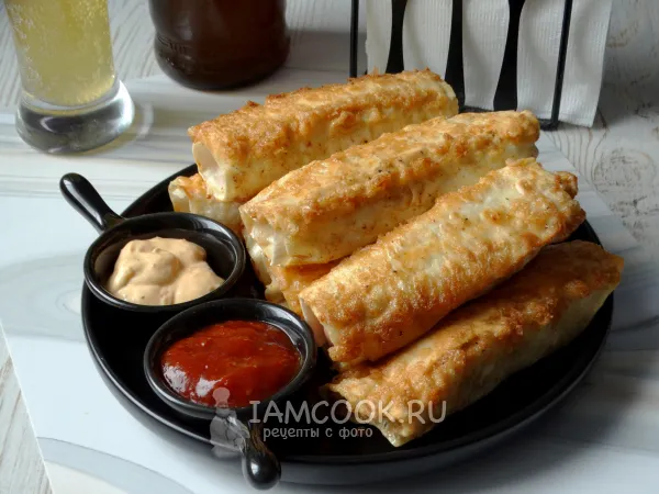 Фото блюда: Сосиски в лаваше в яйце (жареные)