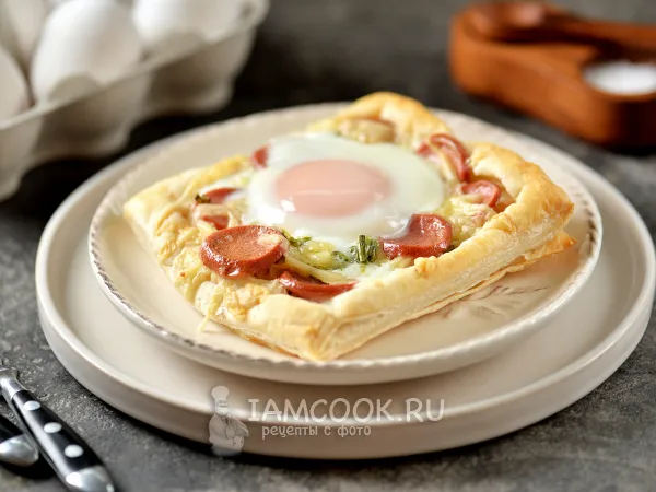 Фото блюда: Слойки с яйцом и сыром