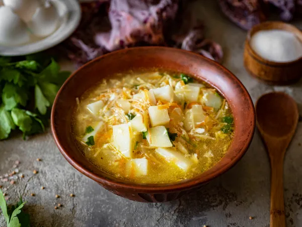 Фото блюда: Суп с жареной вермишелью и яйцом