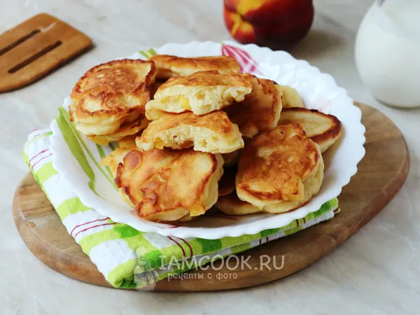 Фото блюда: Оладьи с персиками (на кефире)