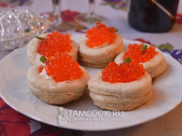 Фото блюда: Волованы с красной икрой