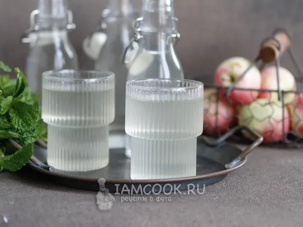 Фото блюда: Компот из яблок с мятой