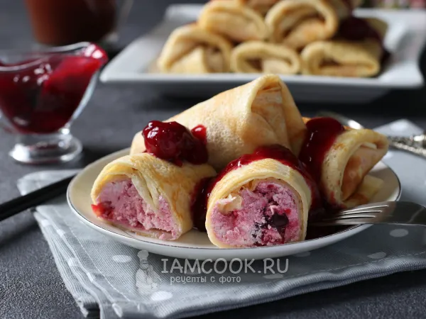 Фото блюда: Блины с творогом и вишней