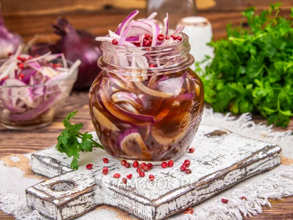 Фото блюда: Маринованный лук в бальзамическом уксусе