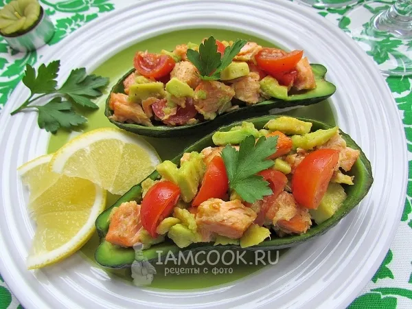 Фото блюда: Лодочки из авокадо с лососем
