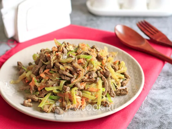 Фото блюда: Салат с печенью и редькой