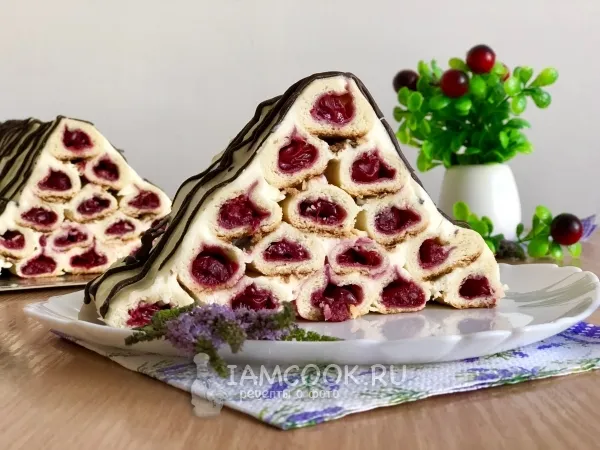 Фото блюда: Торт «Монастырская изба» с вишней