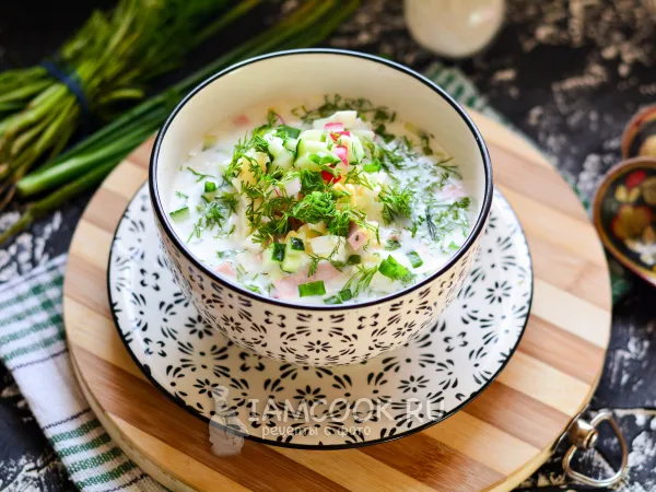 Фото блюда: Окрошка на кефире и минералке с колбасой